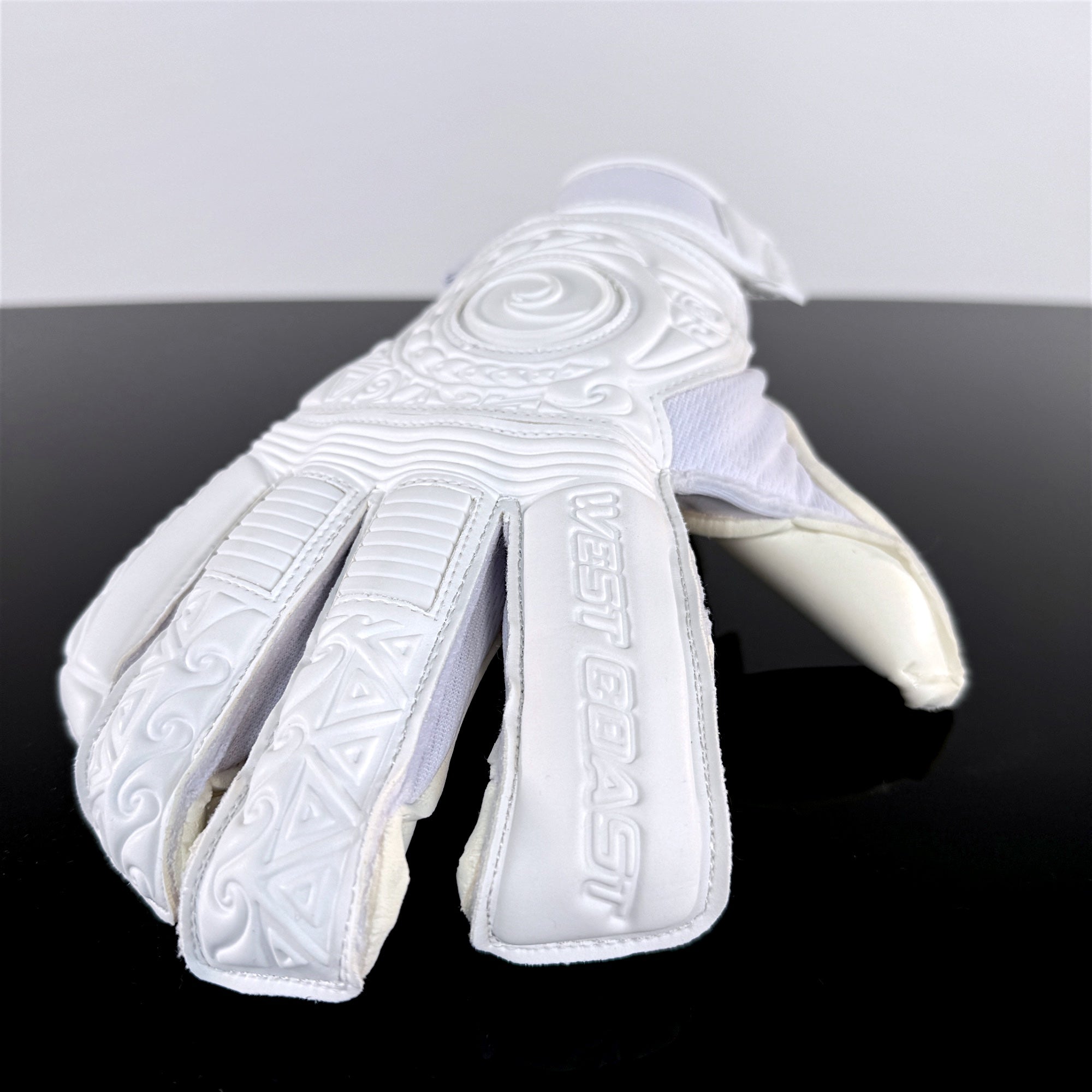 KONA Pure - West Coast Goalkeeping