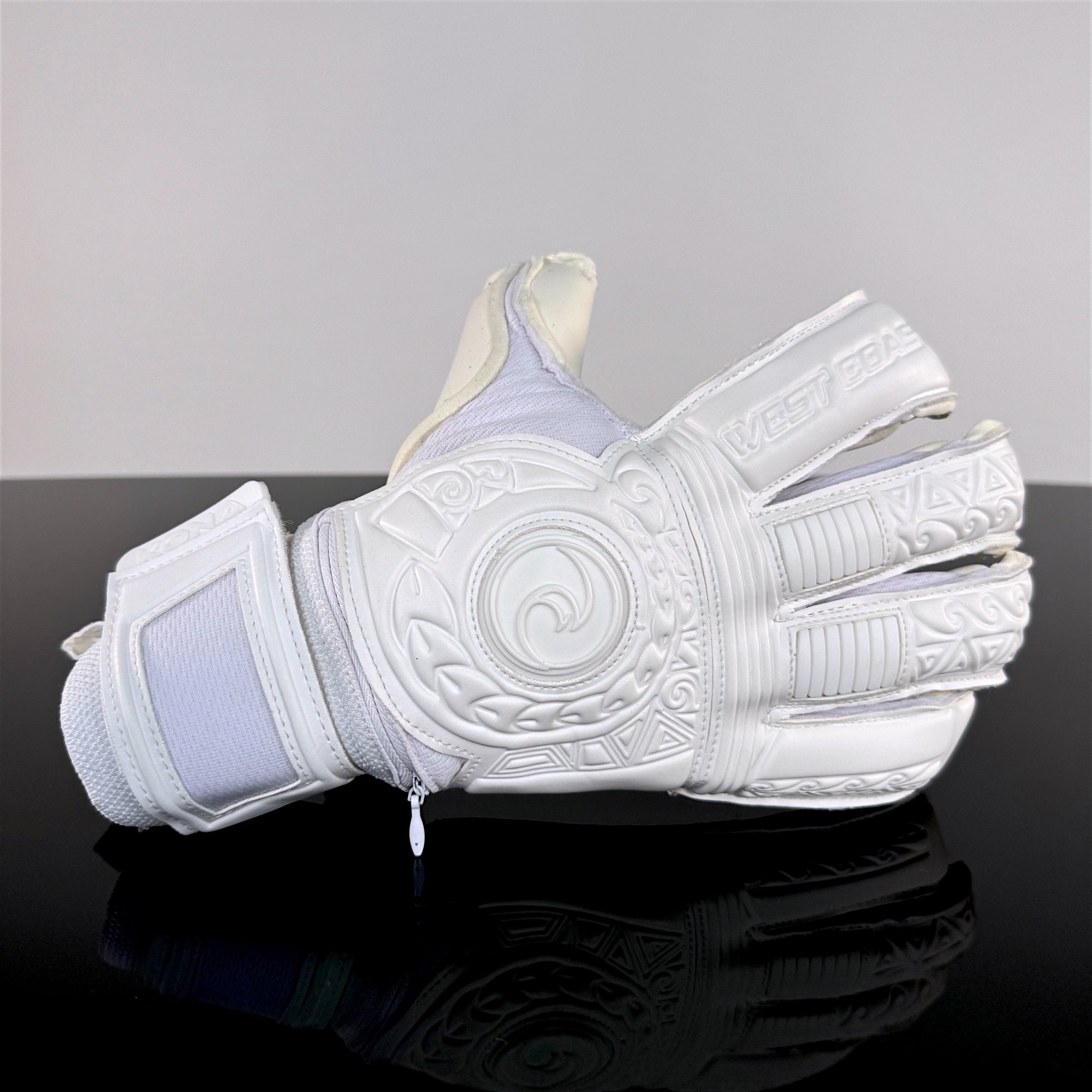 KONA Pure - West Coast Goalkeeping