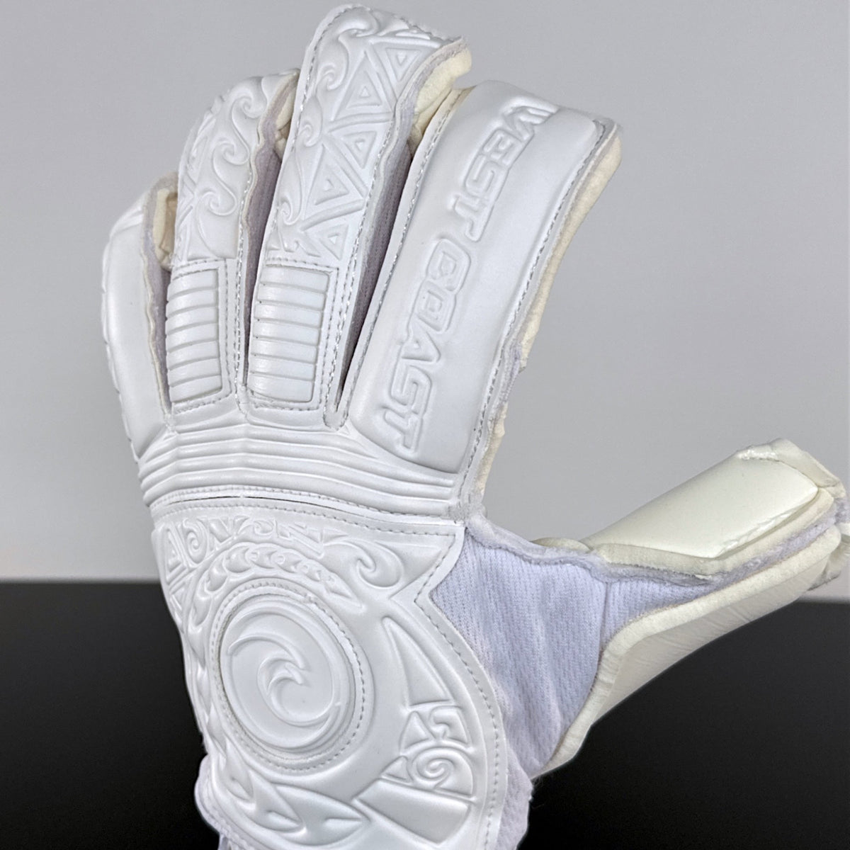 KONA Pure - West Coast Goalkeeping