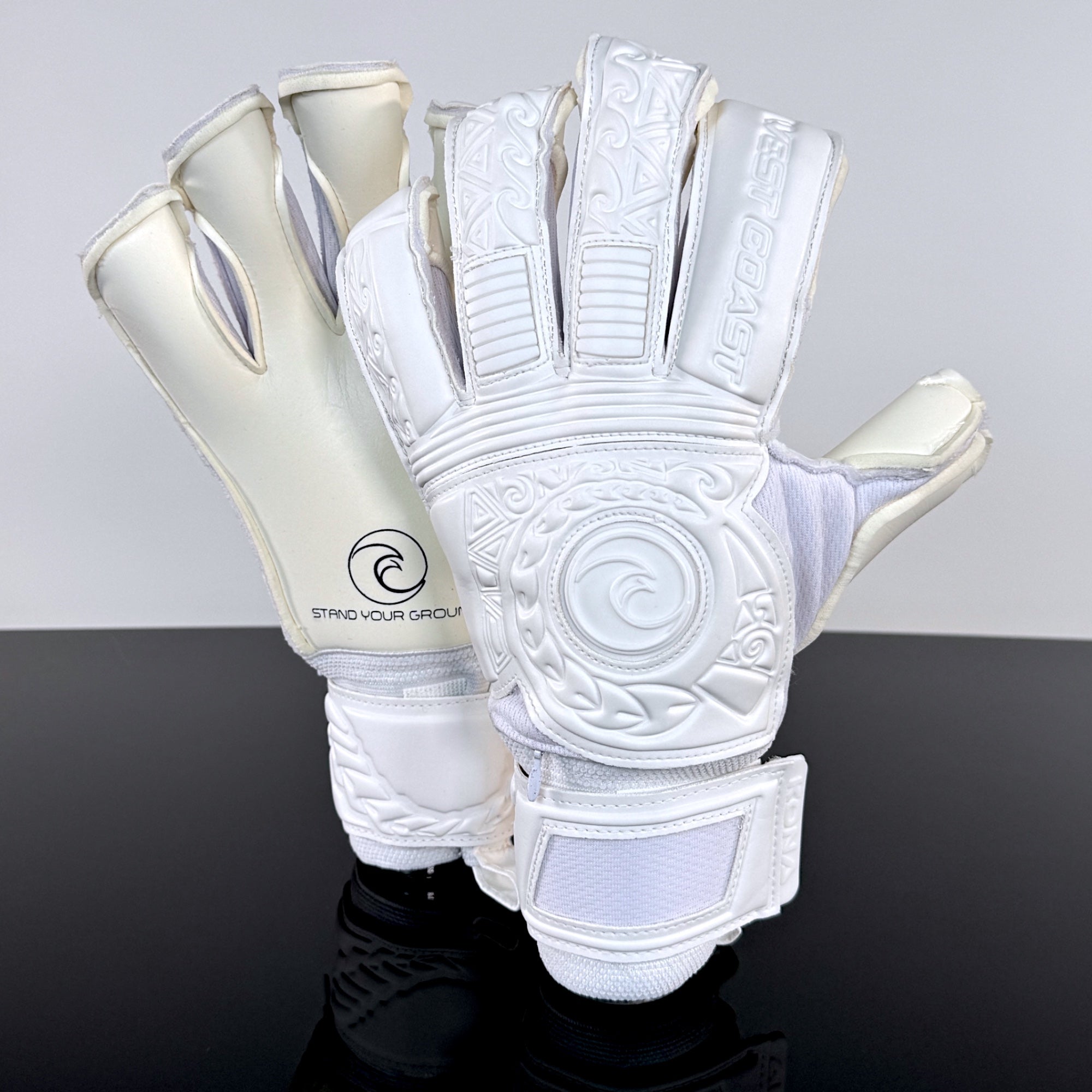 West Coast Goalkeeping KONA PURE Whiteout Glove Finger Protection