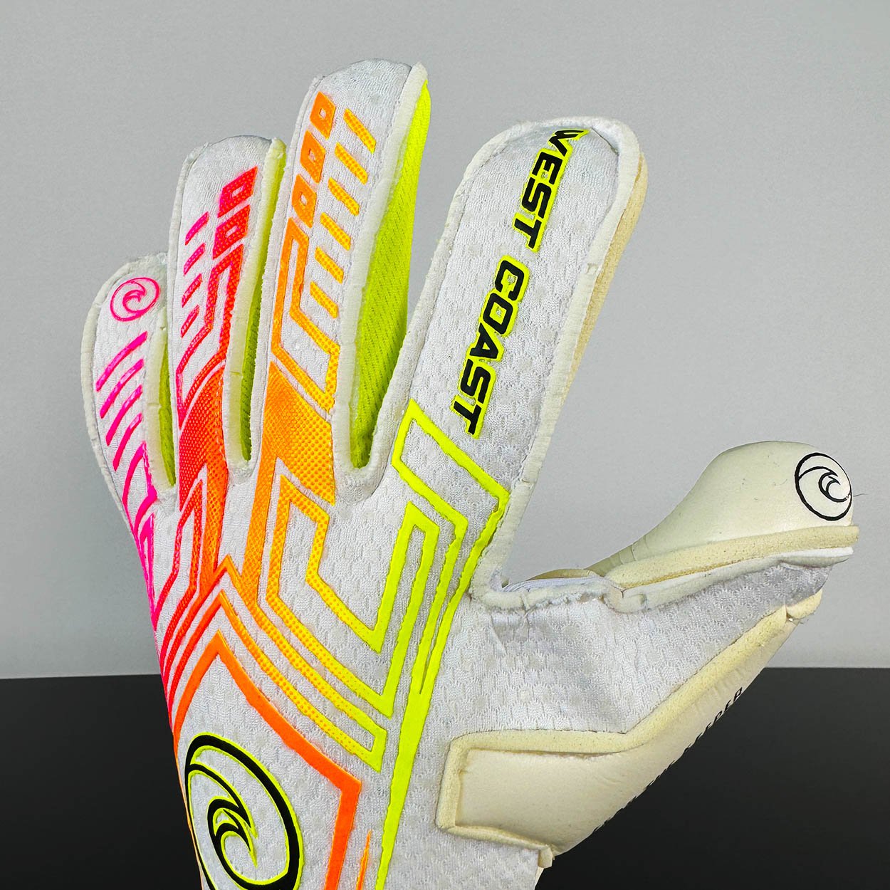Shockwave ™ Sunset - West Coast Goalkeeping