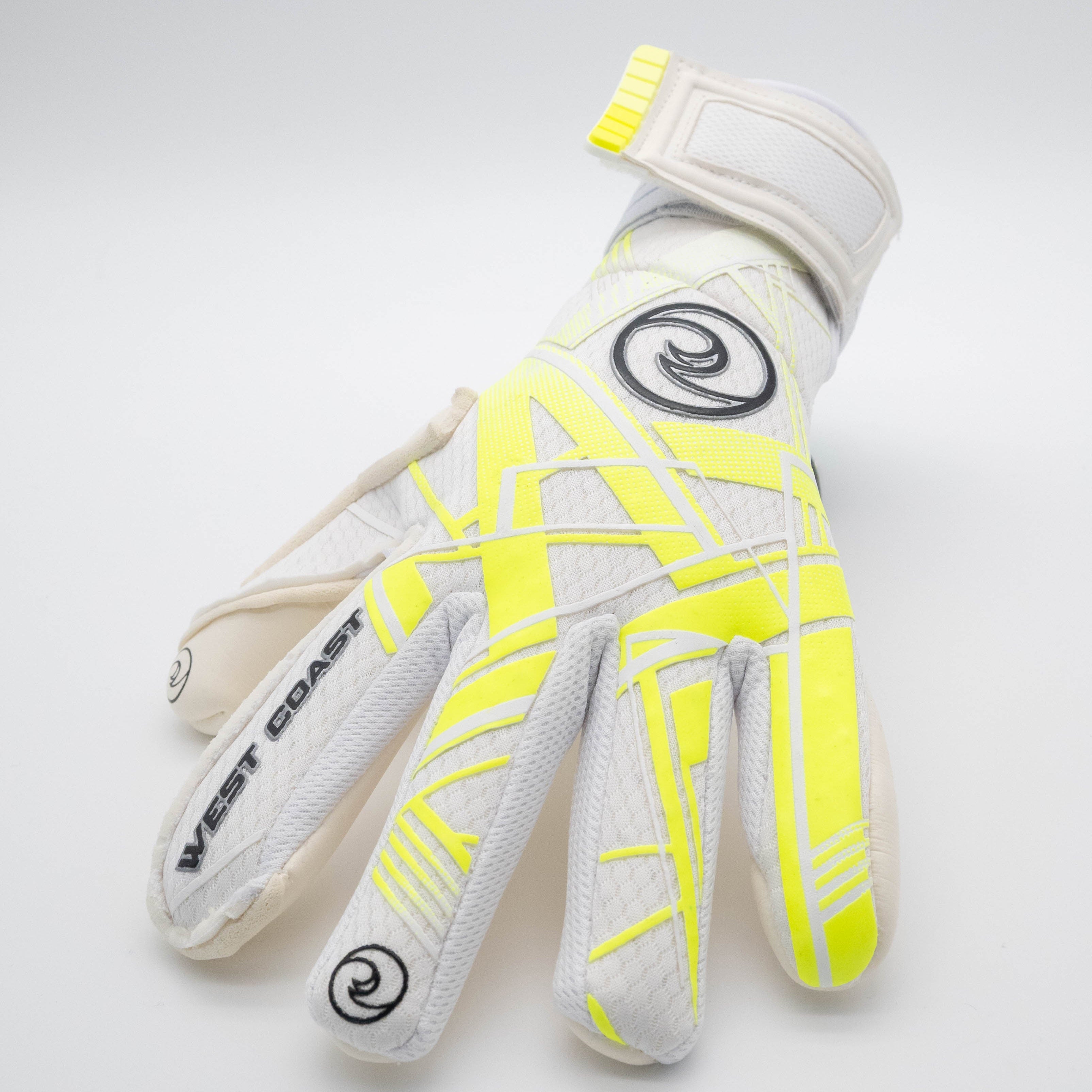Shockwave ™ Apex024 - West Coast Goalkeeping
