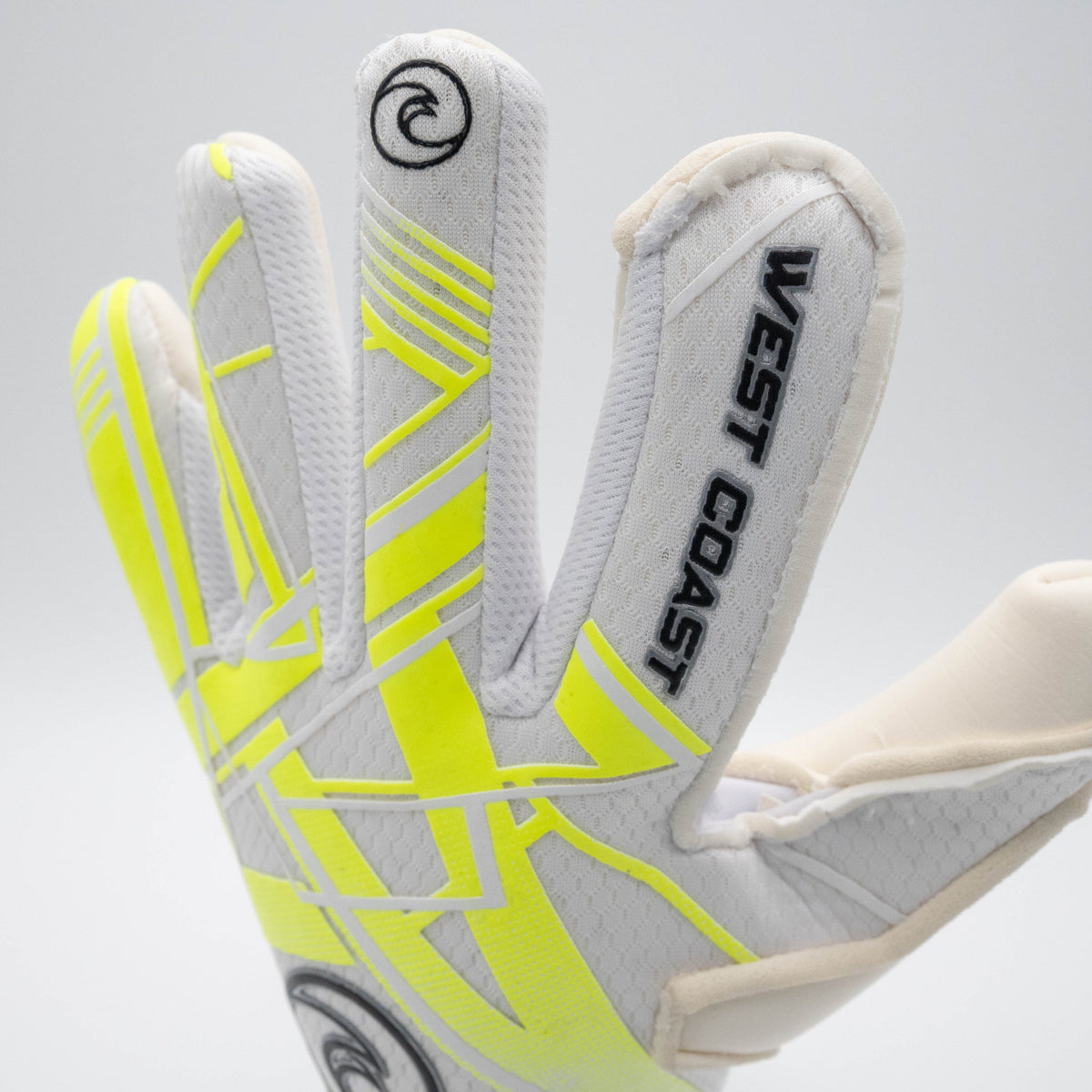 Shockwave ™ Apex024 - West Coast Goalkeeping